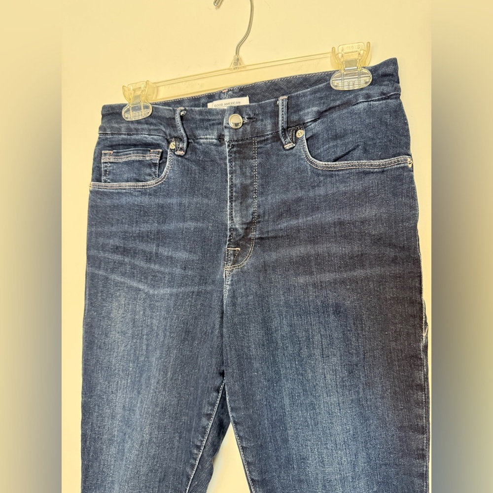 Good American Good Legs Crop Jeans Blue 260 Size 10/30 - Picture 7 of 11